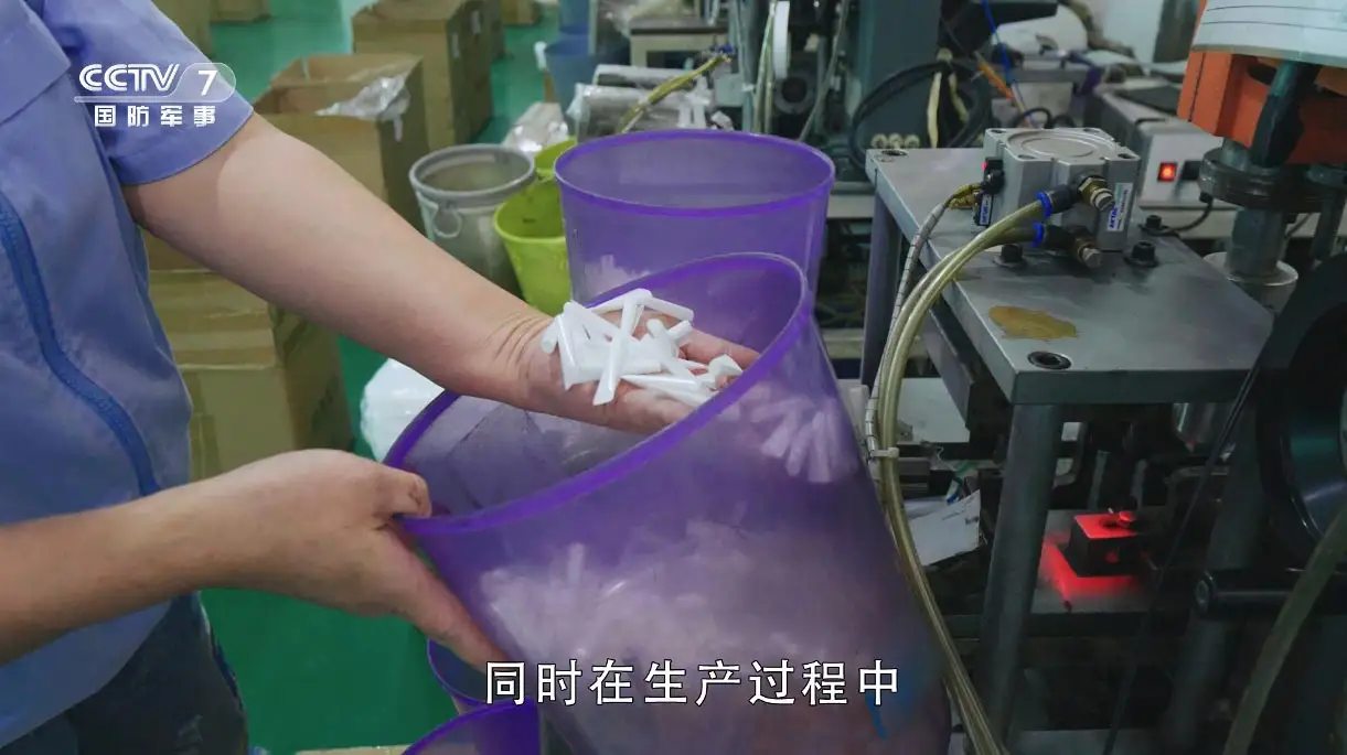 《制造·十七年的坚守》-CCTV-7