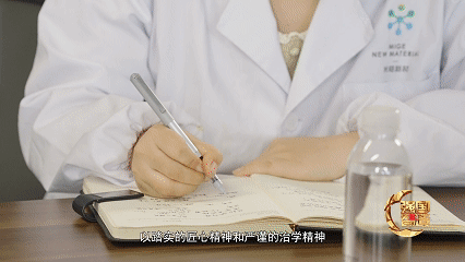 10月24日 (2)(8).gif 10月24日 (2)(8).gif